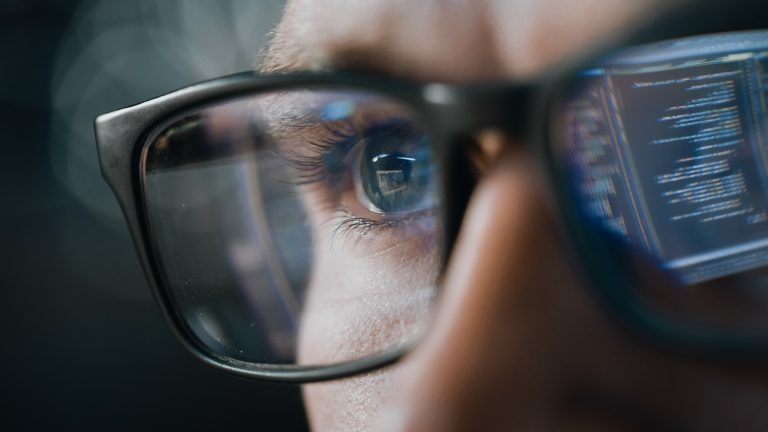 Las gafas de los empleados como coste empresarial