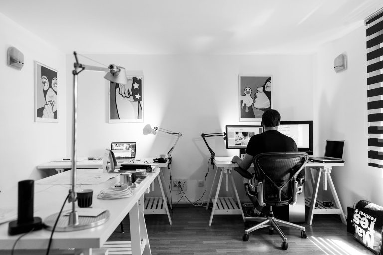 Sin discriminación ni represalias: entendiendo los derechos laborales de todos los trabajadores