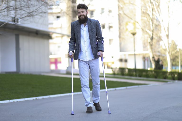 La extinción del contrato de trabajo por incapacidad permanente total es discriminatoria