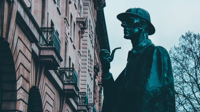 De Sherlock Holmes a Veronica Mars: los detectives privados más famosos de todos los tiempos