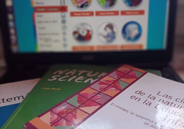 ¿Pueden las nuevas tecnologías desplazar a los libros de texto en la educación de las Ciencias?