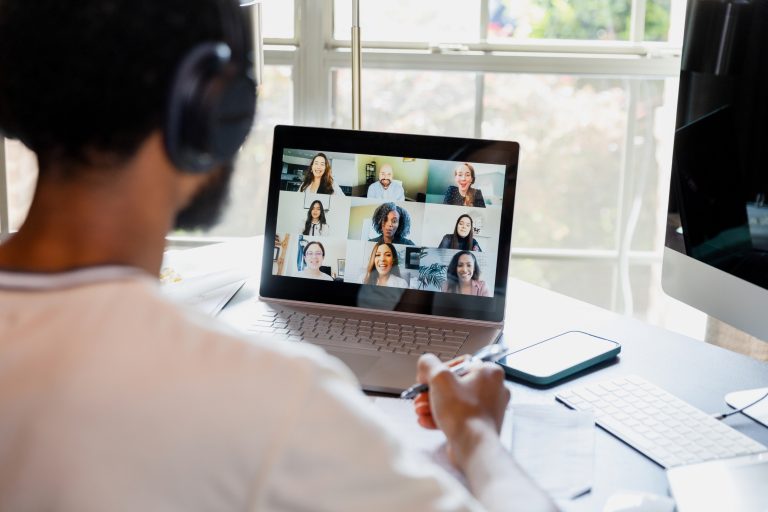 Educación digital: Desafíos y oportunidades