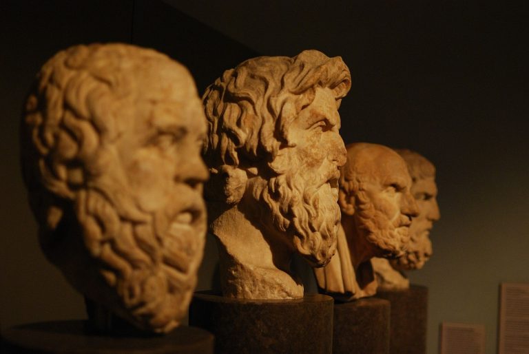El legado filosófico e histórico de la antigua Grecia