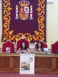 María y Laura Lara en el Salón Dorado de Melilla