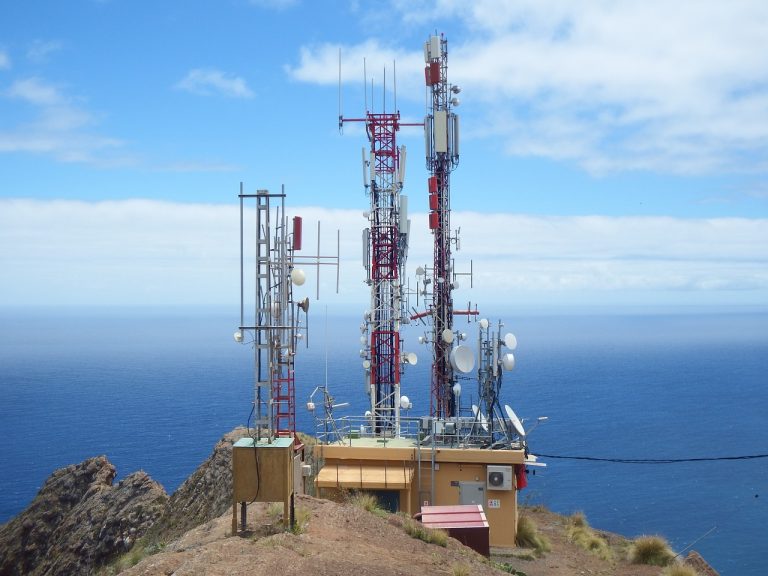 El complejo mundo de las redes de telecomunicaciones, clave para la conectividad global