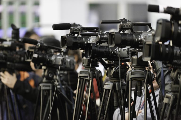 Informe de la Profesión Periodística 2021 (III): Menos libertad y más presión