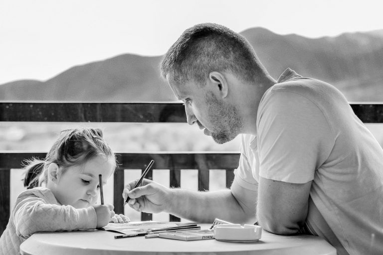 Equilibrio trabajo-familia e implicación de los hombres en el cuidado de los hijos
