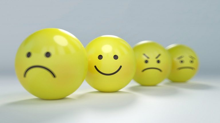 ¿Qué expresan las expresiones faciales?