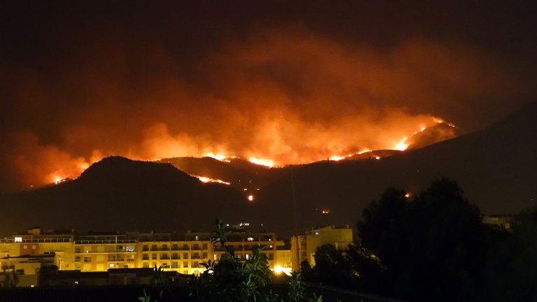 Pirómanos, qué lleva a una persona a provocar incendios forestales
