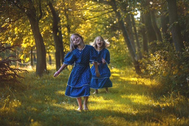 Andar descalzos favorece la maduración del sistema nervioso y el desarrollo cerebral