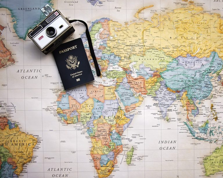 Artículos que sí o sí hay que llevar en un viaje