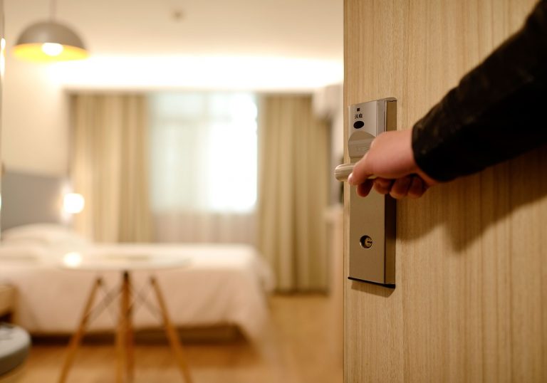 Ocho de cada diez clientes admiten haber robado algo de la habitación de hotel